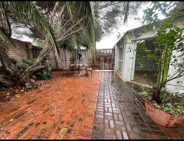 1 BEDROOM PROPERTY TO RENT IN DALPARK EXT 1